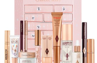 Charlotte Tilbury Advent Calendar 2022 – Charlotte’s Diamond Chest of Beauty Stars