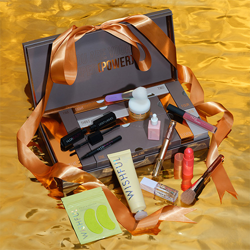 HUDA Beauty 12 Door Advent Calendar 2022 