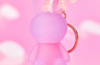 essence EVERYBUNNY needs SOMEBUNNY lip balm in 01 Hop Into Happiness