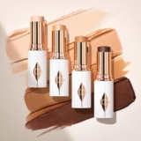 Charlotte Tilbury Unreal Skin Sheer Glow Tint Hydrating Foundation Stick – jetzt bei Douglas erhältlich
