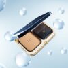 Clé de Peau Beauté Radiant Powder Foundation
