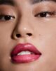Fenty Beauty Gloss Bomb Universal Lip Luminizer in Fuchsia Flex – jetzt in Deutschland erhältlich