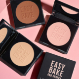 Huda Beauty Easy Bake and Snatch Powder – jetzt in Deutschland erhältlich