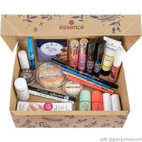 essence cosmetics DIY Advent Calendar Do more of what makes you merry! 02 Open Your Heart & Gift Happiness – Adventskalender 2022 – jetzt erhältlich